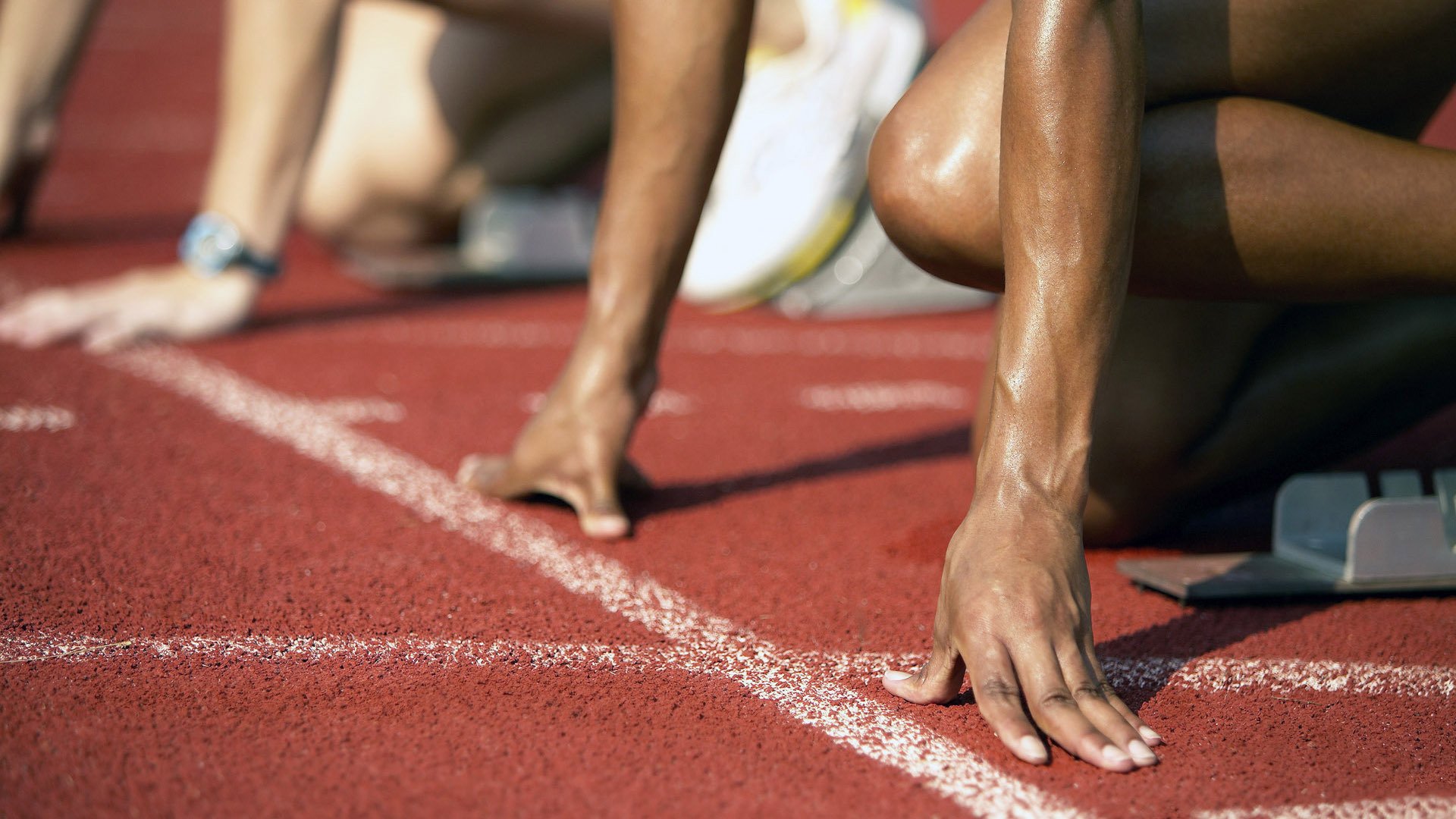 《Hope：新星崛起，点燃战场激情》，崛起的新星