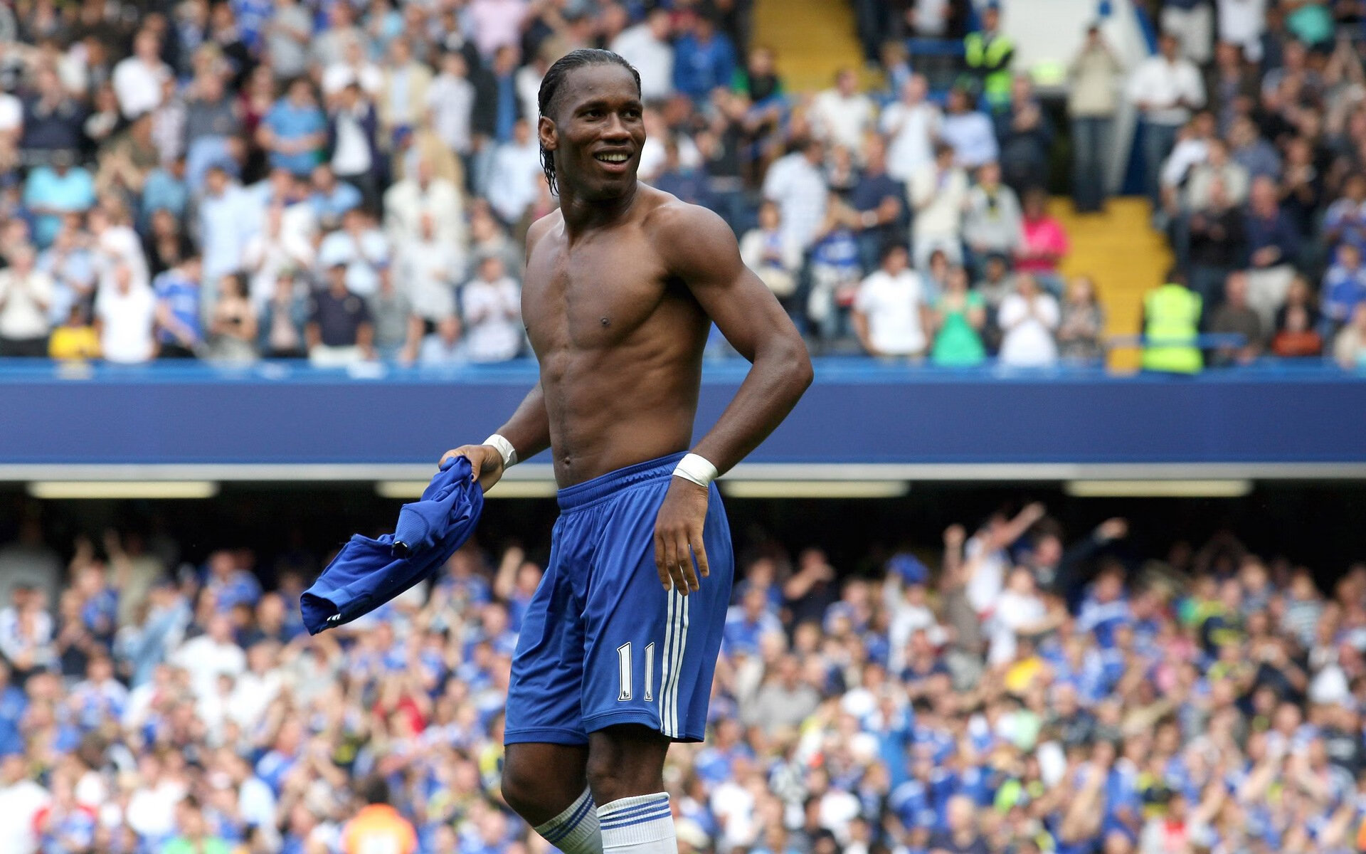 冠军赛事背后故事精彩纷呈,人物鲜活生动,冠军介绍