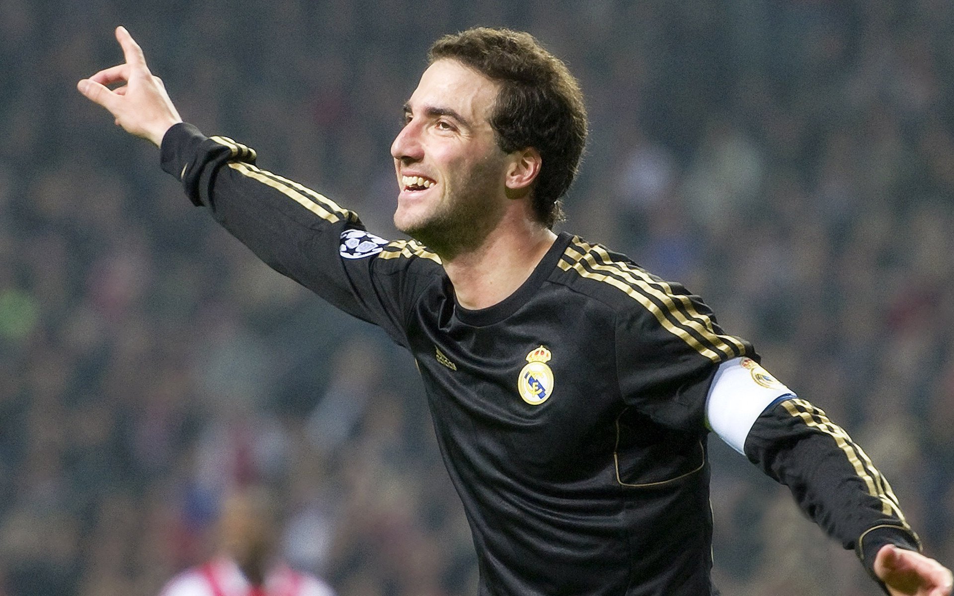 利物浦险胜过关欧冠,艰辛绵绵何时是尽,利物浦遭主场六连败